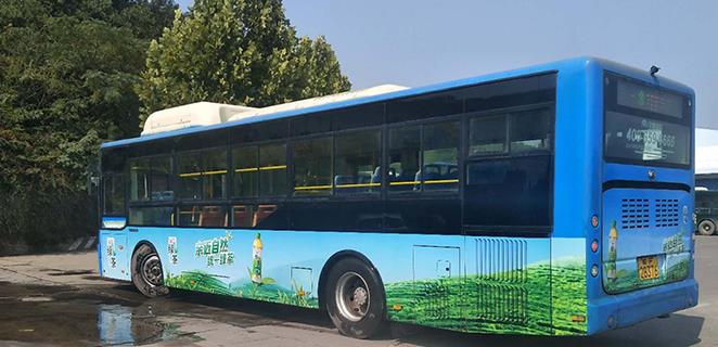 重庆公交车身广告 移动的城市风景线与高性价比营销平台